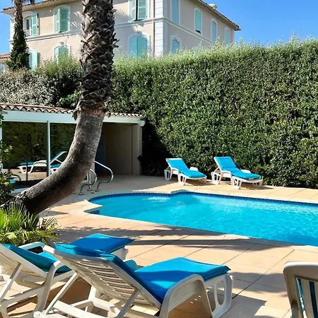 Bed & Breakfast Domaine De L'aufrene Hyères