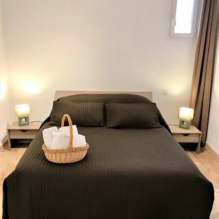 Domaine De L'aufrene Bed & Breakfast Hyeres