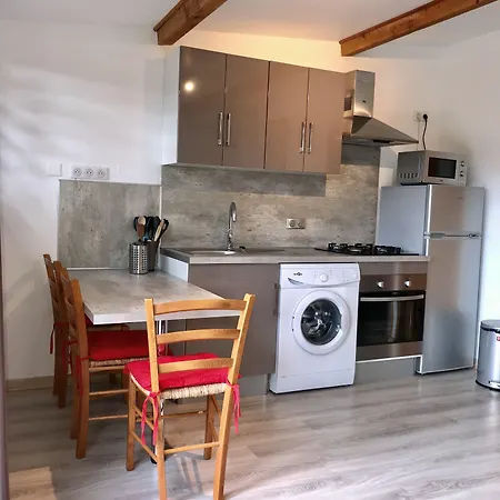 Domaine De L'aufrene Єр