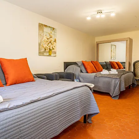 Domaine De L'aufrene Готель типу 