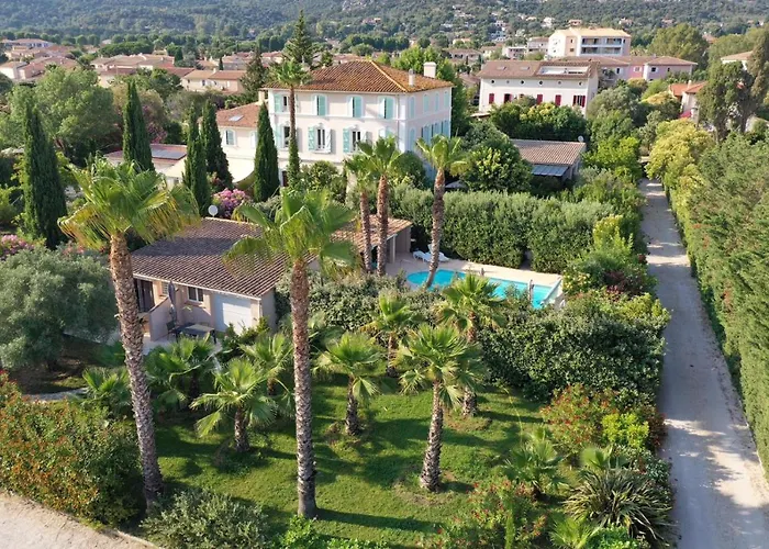 Bed & Breakfast Domaine De L'aufrene Hyères