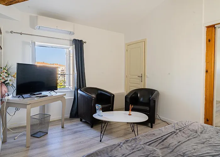 Bed & Breakfast Domaine De L'aufrene 3*