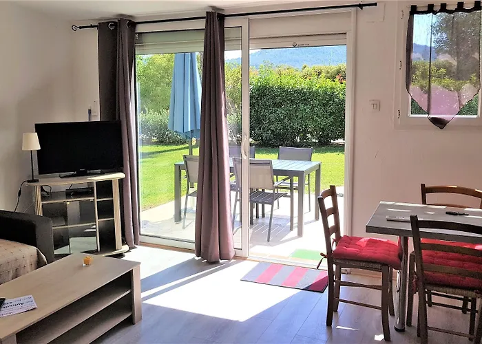 Bed & Breakfast Domaine De L'aufrene 3*