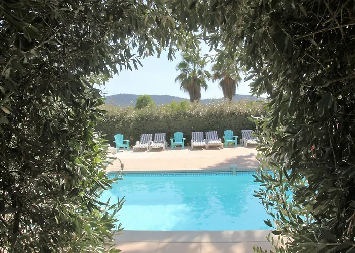 Domaine De L'aufrene Bed & Breakfast Hyères