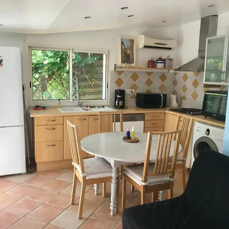Domaine De L'aufrene Bed & Breakfast Hyeres