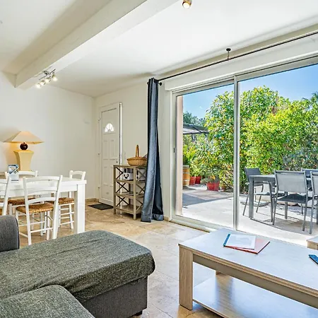 Domaine De L'aufrene Bed & Breakfast Hyères