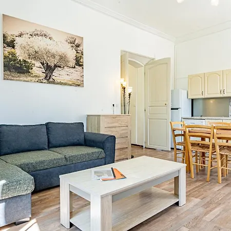 Domaine De L'aufrene Bed & Breakfast