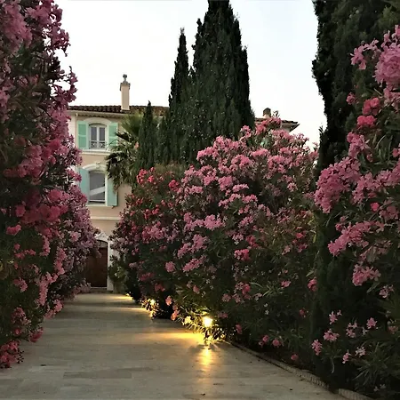 Domaine De L'aufrene 3*