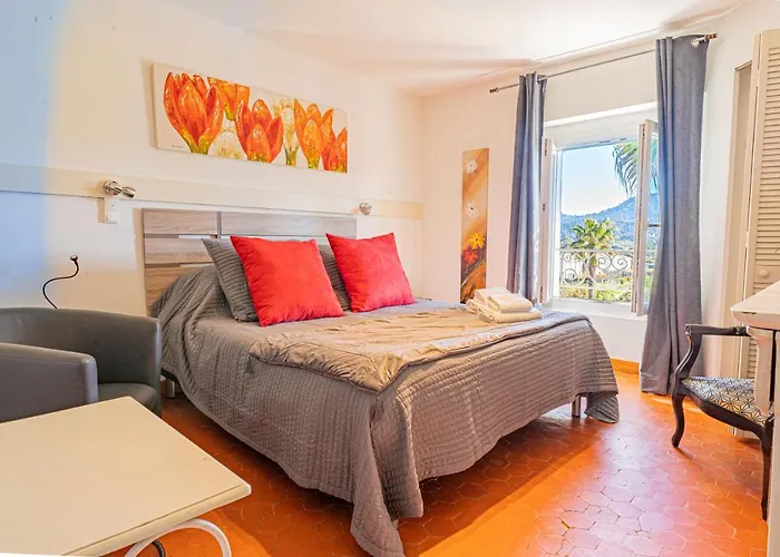 Bed & Breakfast Domaine De L'aufrene Hyeres