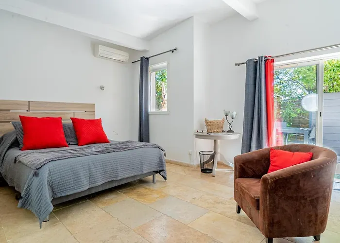 Domaine De L'aufrene 3* Hyères