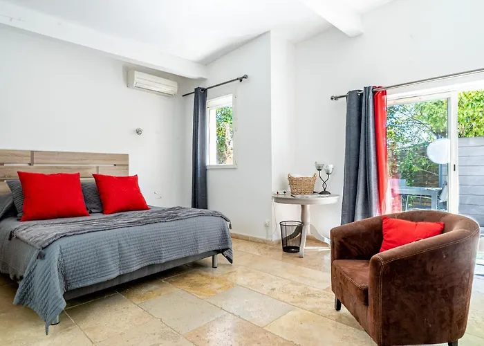 Domaine De L'aufrene הייר