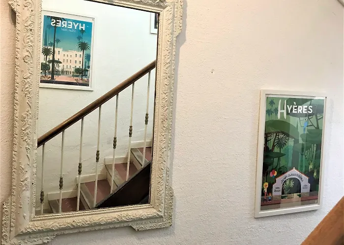 Domaine De L'aufrene 3* הייר