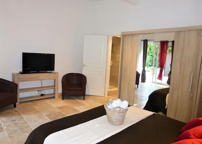 Oda ve Kahvaltı Domaine De L'aufrene Hyères