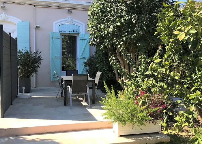 Oda ve Kahvaltı Domaine De L'aufrene Hyères