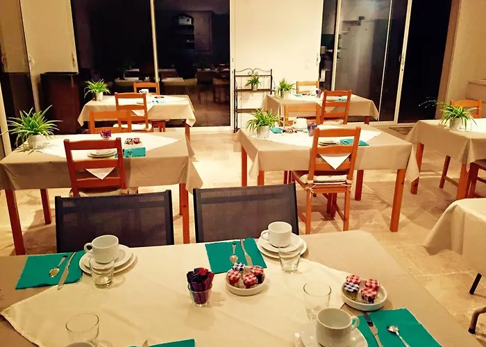 Domaine De L'aufrene Bed & Breakfast Hyeres