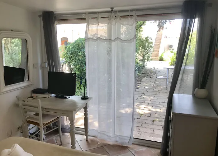 Bed & Breakfast Domaine De L'aufrene